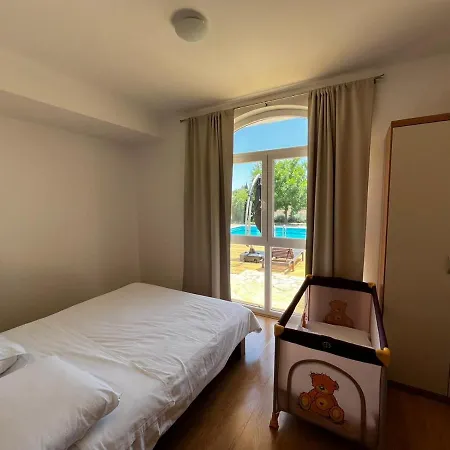 Apartment Orange Tree Garden