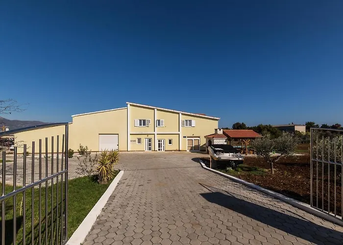 Orange Tree Garden Appartement